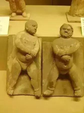 陕博陶相扑俑