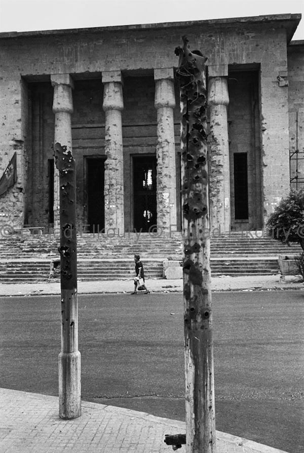 被毁坏的博物馆外墙,© Fouad Elkoury