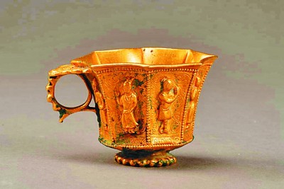 “黑石号”沉船出水文物首次重归故里