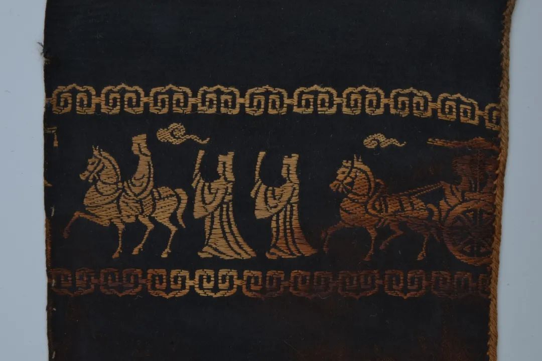 车马出行图锦&nbsp;唐&nbsp;海西州民族博物馆