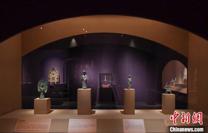 展厅现场 余冠辰 摄