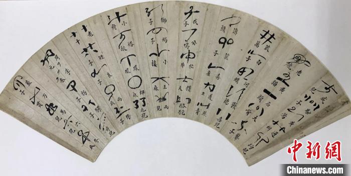 军粮经纪密符扇 余冠辰 摄