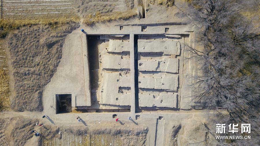 （图文互动）（1）内蒙古发现约2000年前疑似大型粮仓建筑基址