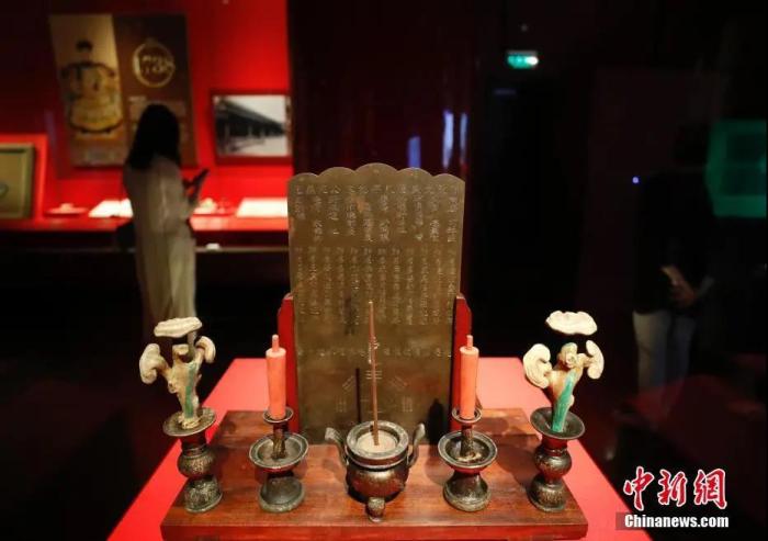 点击进入下一页