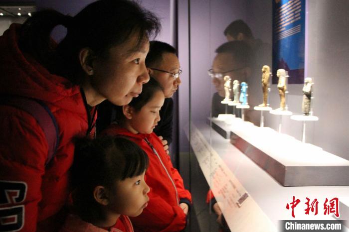 资料图：山东博物馆举行古埃及文明展。　赵晓 摄