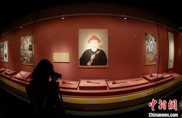 点击进入下一页