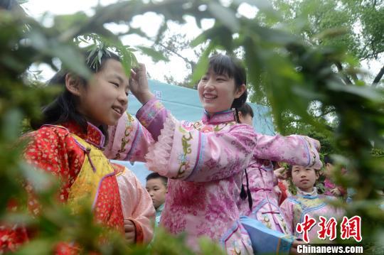 点击进入下一页