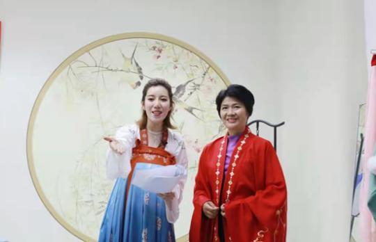 点击进入下一页