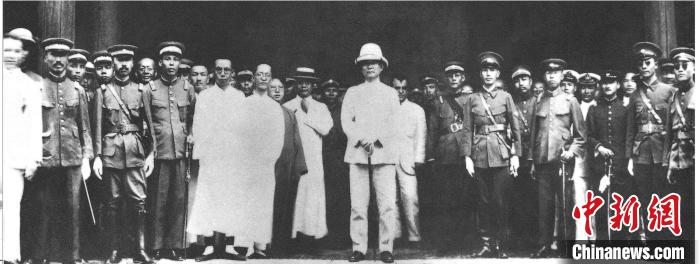 1924年11月3日孙中山视察黄埔军校的照片 广州辛亥革命纪念馆 供图